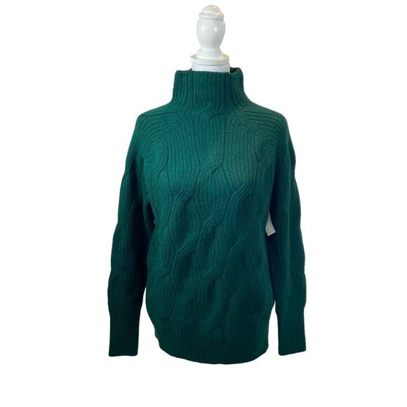 Brand new with Tags Amazon Essentials Soft Touch Cable Knit Sweater Green Small - Picture 5 of 12